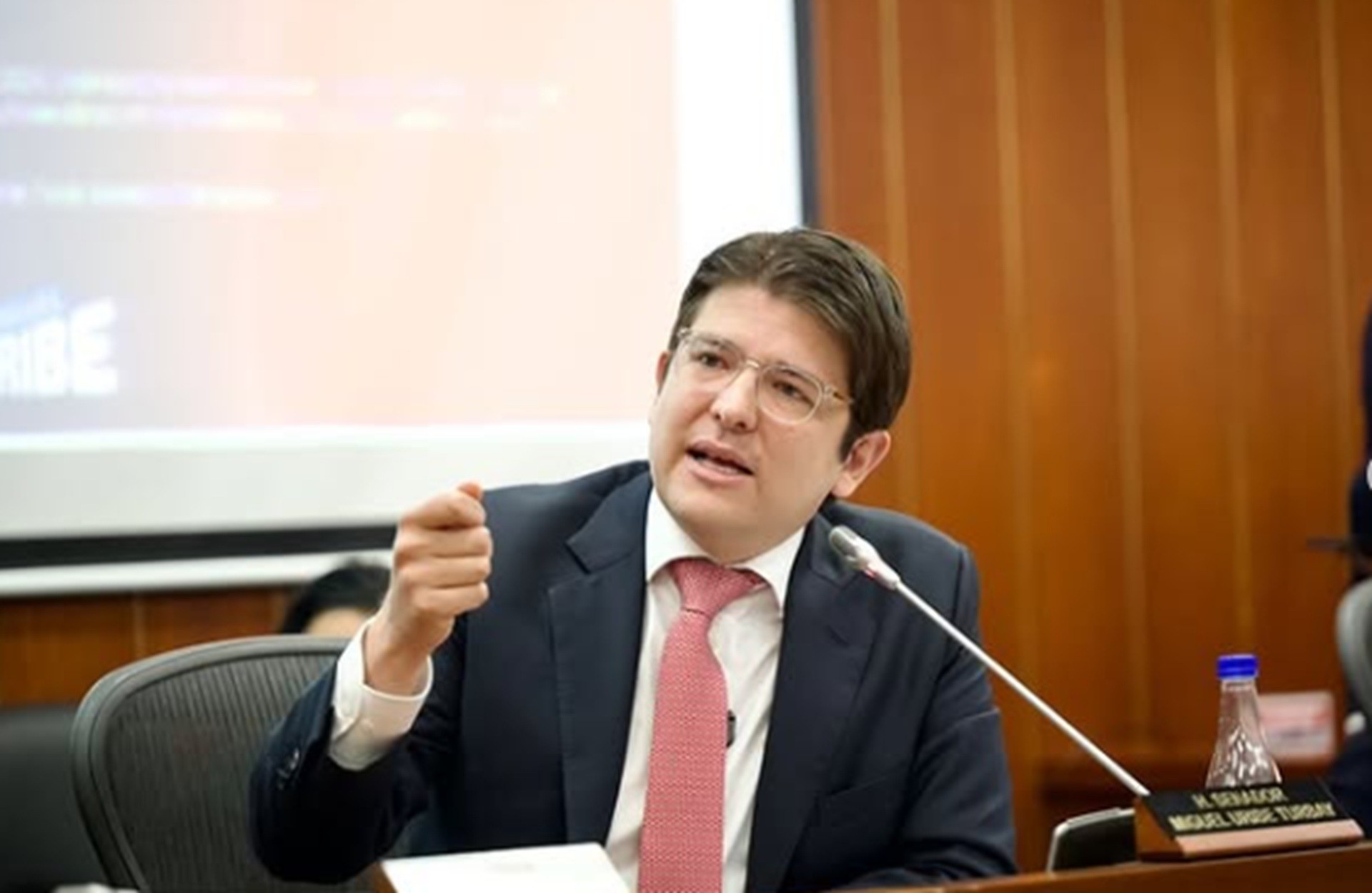 Morte de candidato à presidência na Colômbia: principal suspeito é preso na Argentina