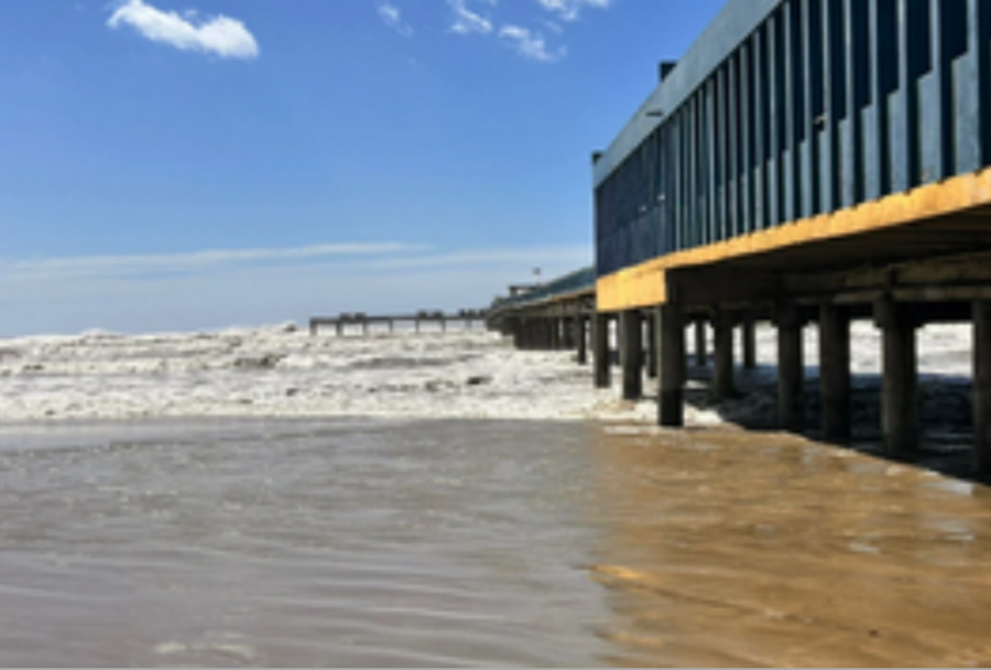 Ressaca e mar agitado causam alerta na Grande Florianópolis