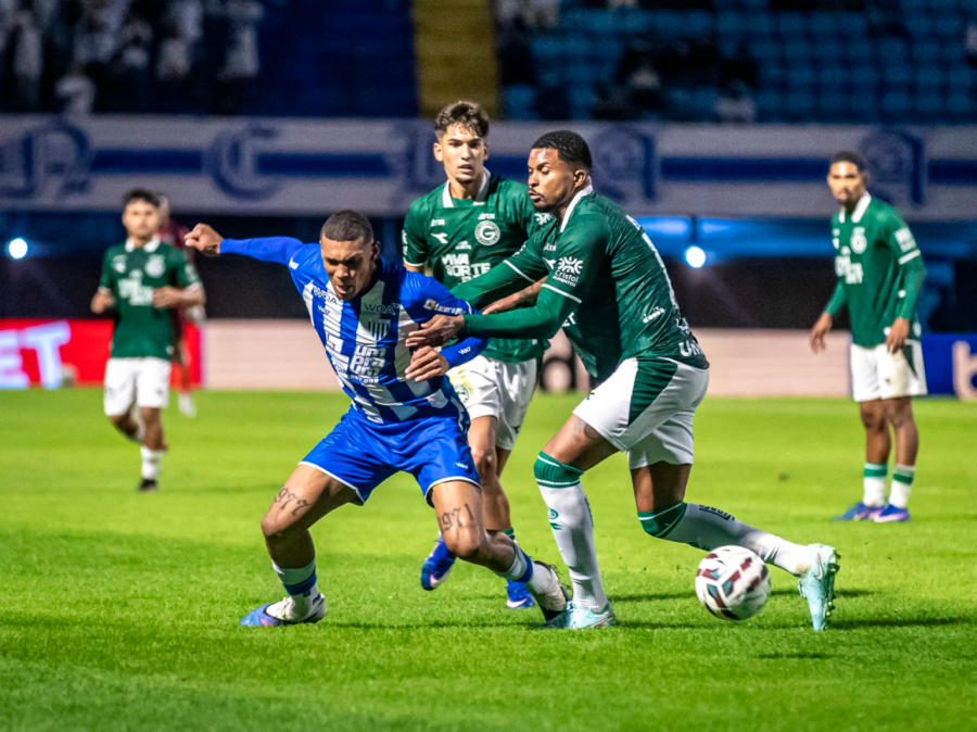 Avaí é superado pelo Goiás-GO