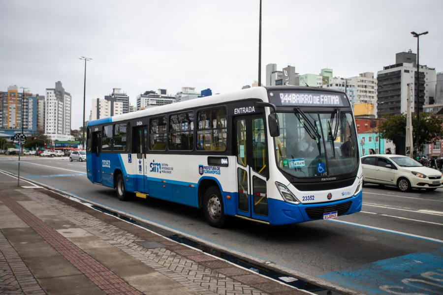 Fim do pagamento em dinheiro agiliza viagens de ônibus em Florianópolis