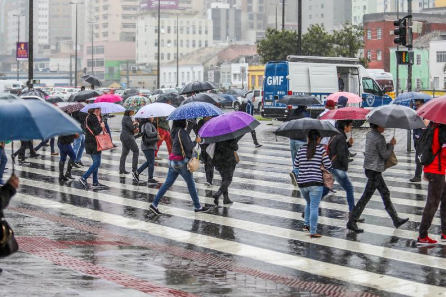 Frio segue em Santa Catarina, mas temporais devem chegar na sexta-feira