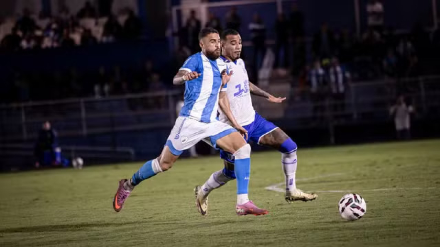 Londrina vence o Avaí em confronto direto no Z-4 e respira na Série B
