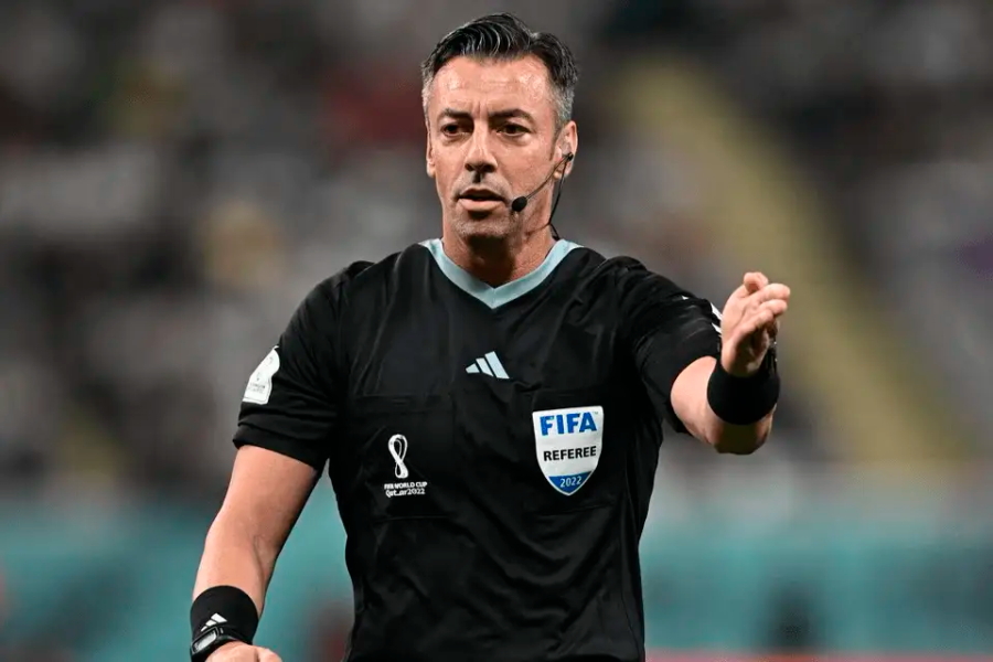 Raphael Claus fará sua estreia na Copa do Mundo 2026 em Espanha x Arábia Saudita