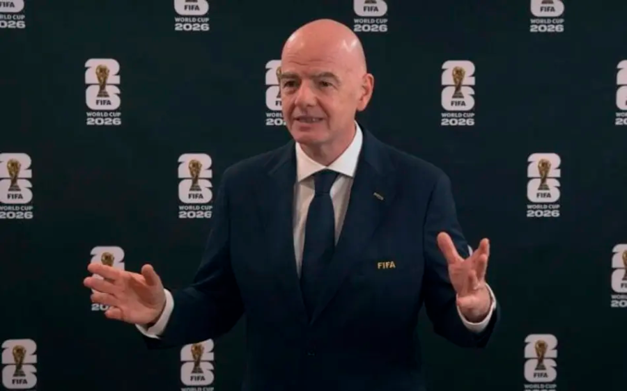 Infantino defende pausas para hidratação na Copa: “Não é uma questão financeira, mas esportiva”