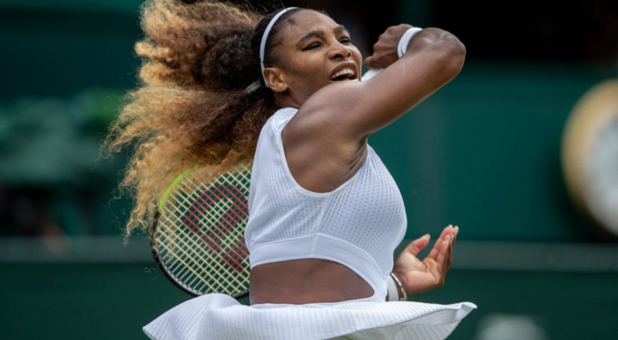 Serena Williams retorna a Wimbledon e emociona fãs em volta histórica ao tênis