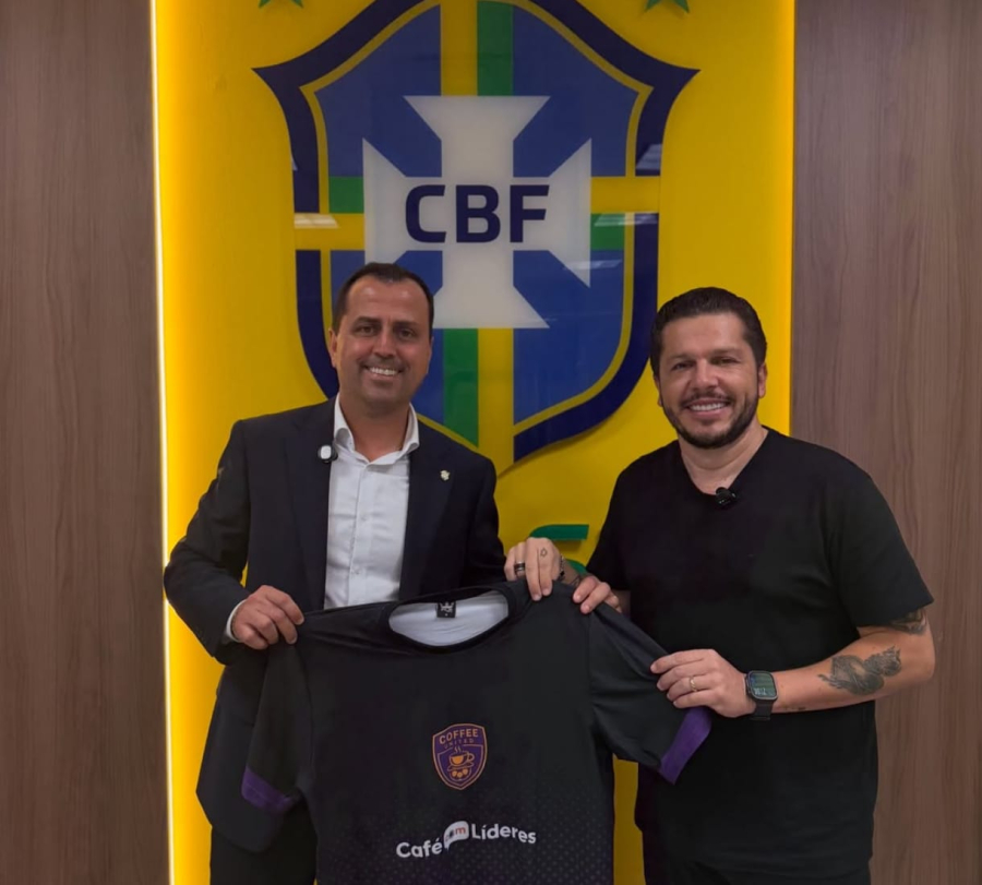 Café com Líderes entrevista diretor internacional da CBF durante a Copa do Mundo de 2026