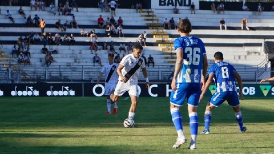 Avaí vence a Ponte Preta, engata terceira seguida e deixa o Z-4